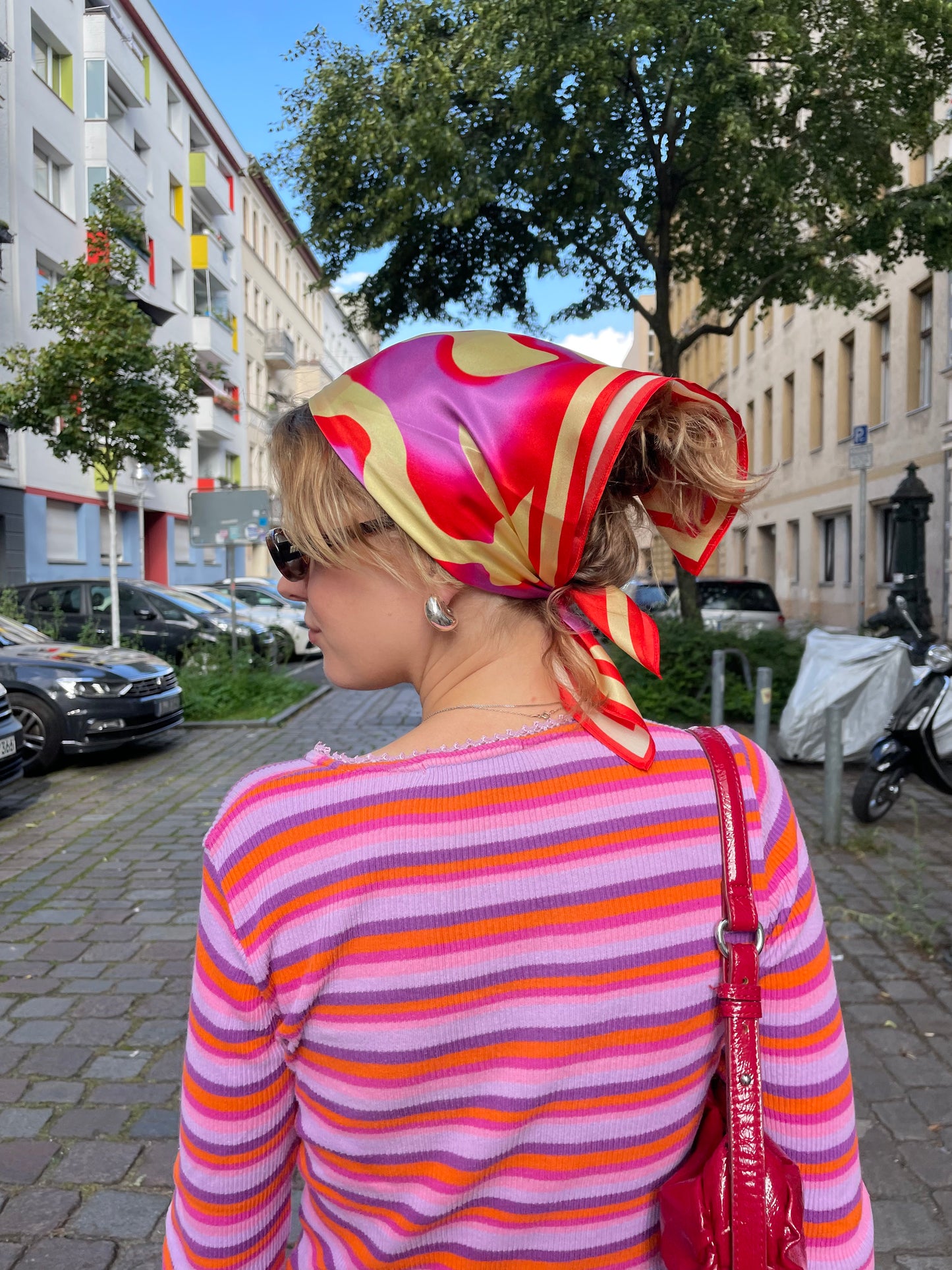 SILK SCARF RADIANT BLOOM