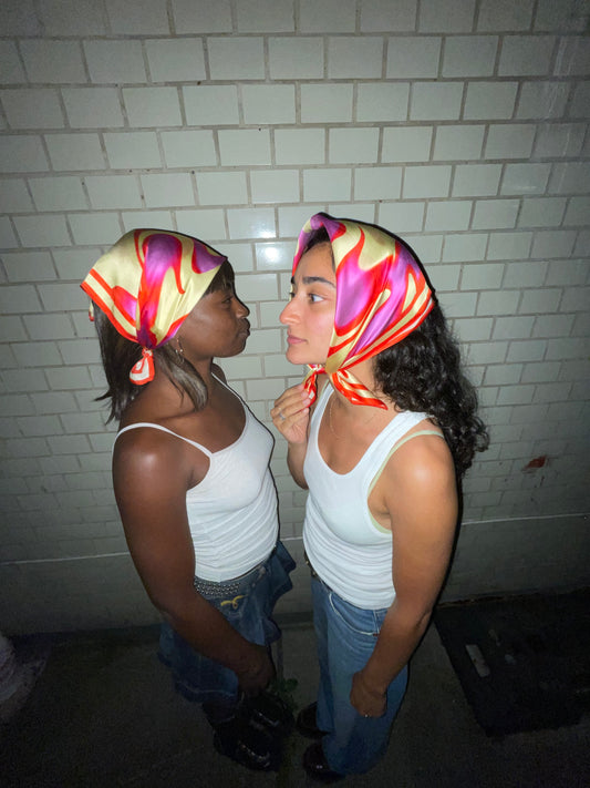 SILK SCARF RADIANT BLOOM