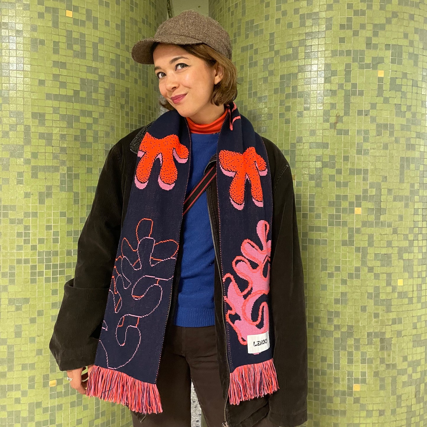 FAN SCARF CORAL SHAPES